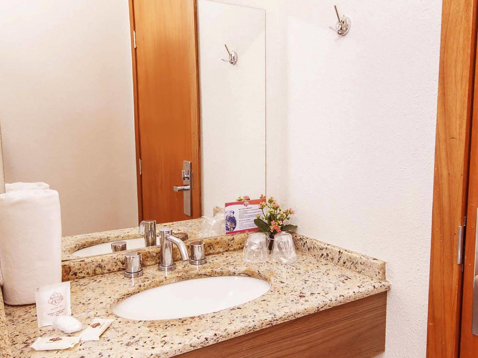 Hotel 10 Ponta Grossa Ponta Grossa  Dış mekan fotoğraf